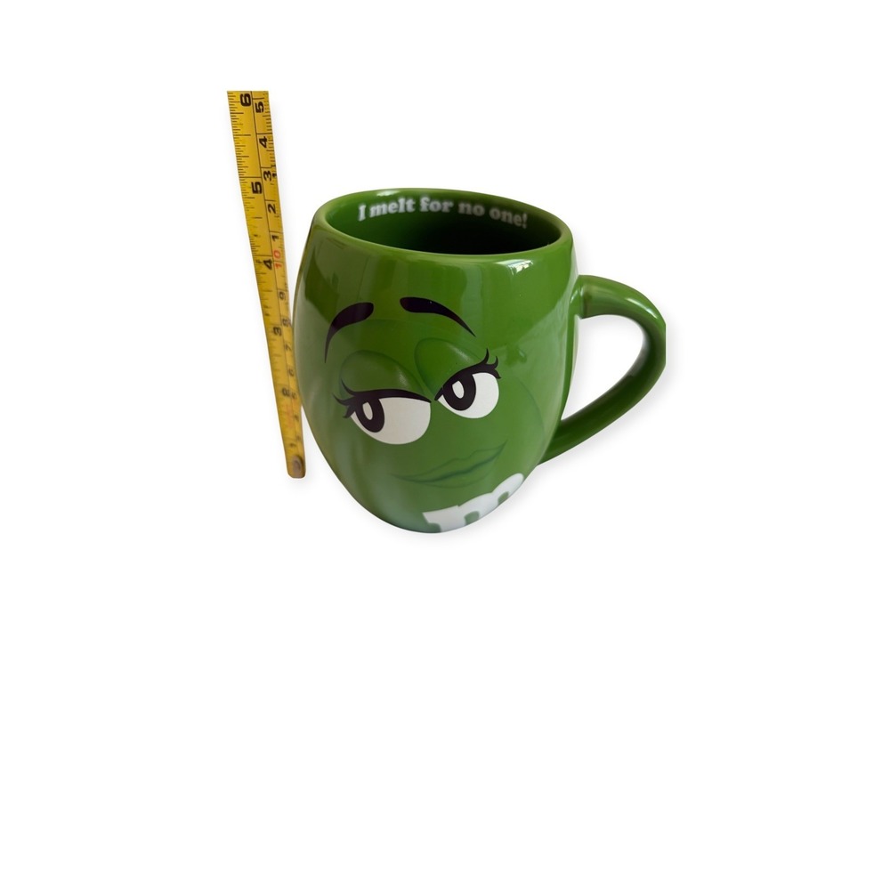 Ms Green M&M 20 oz Barrel Mug I MELT FOR NO ONE World Character Coffe Cup 2016 - Picture 5 of 10